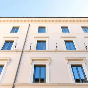 Aparthotel Sonder By Marriott Bonvoy Barberini Apartments Piazza Barberini, Rome